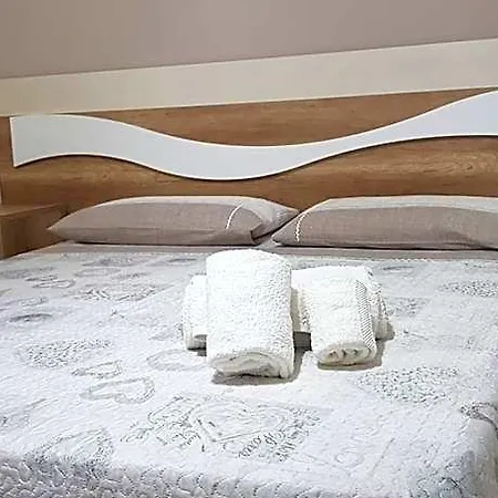 Bed & Breakfast Aereostation